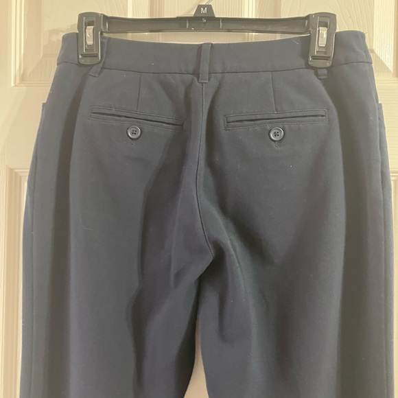 Navy blue pants. Pockets on side and back - Picture 3 of 3